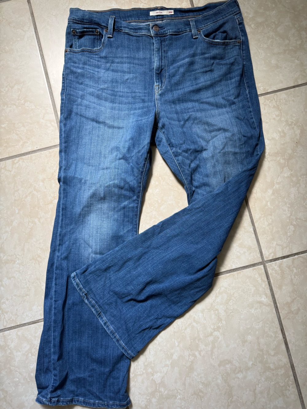 Levi's Women's Blue Flare Jeans Size 18